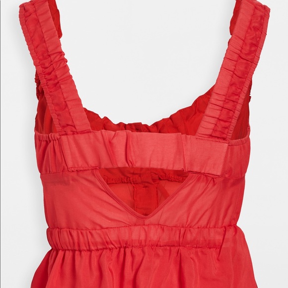 Red blouse - Picture 2 of 5